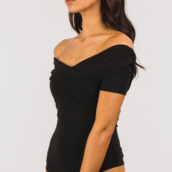 Clearance BLACK OFF THE SHOULDER BODYSUIT - Picture 4 of 6